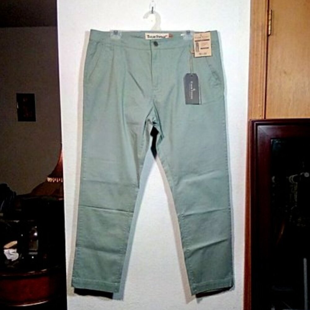 NWT- Tailor Vintage Connecticut Originals Slim Fit Green Pants Men Size 36x30